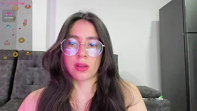 emmadiaz1 online show from 21, 1, 2025