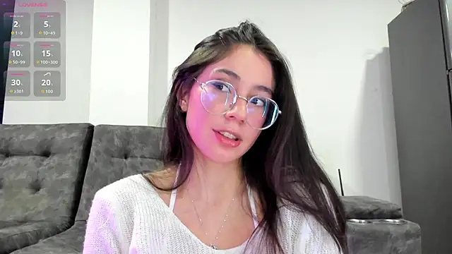 emmadiaz1 online show from 2, 12, 2025