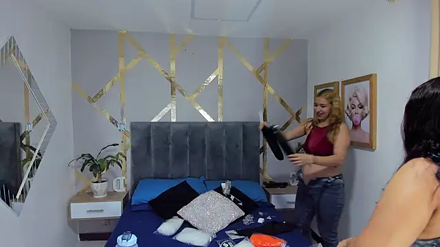 Caroliine Torres online show from 8, 10, 2025