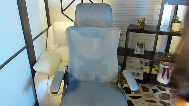 EmySilver online show from 7, 2, 2025