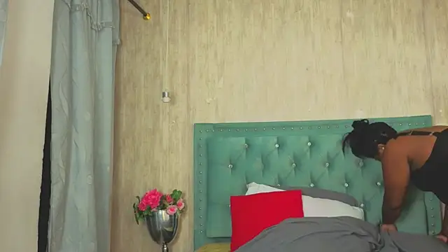 Alexa roussee online show from 15, 10, 2025