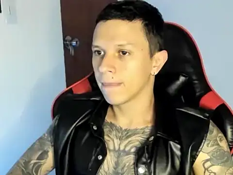 Snapshot of goodboy69l chatting on 17, 6, 2026 goodboy69l online show from 17, 6, 2026