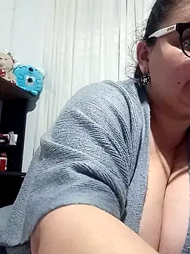 Madisonpalacio online show from 6, 2, 2025