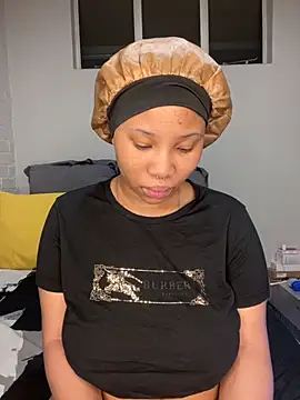 DrippinCaramelCutie online show from 23, 11, 2025