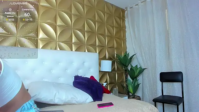 Snapshot of Sara-Smith- chatting on 8, 1, 2025 Sara-Smith- online show from 8, 1, 2025