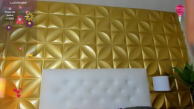 Snapshot of Sara-Smith- chatting on 4, 2, 2025 Sara-Smith- online show from 4, 2, 2025