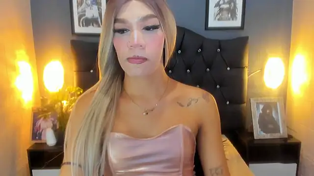 Snapshot of Sara-Smith- chatting on 20, 9, 2025 Sara-Smith- online show from 20, 9, 2025