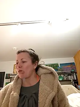 MariaAnaSunshine online show from 6, 10, 2025