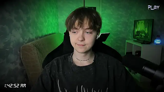 Snapshot of charonbaby1 chatting on 8, 10, 2025 charonbaby1 online show from 8, 10, 2025