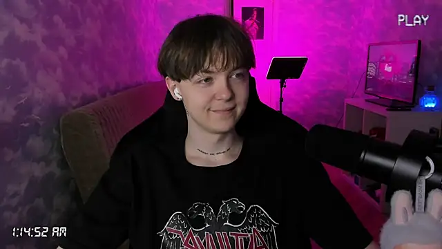 Snapshot of charonbaby1 chatting on 26, 10, 2025 charonbaby1 online show from 26, 10, 2025