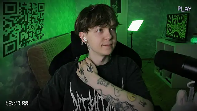 Snapshot of charonbaby1 chatting on 20, 11, 2025 charonbaby1 online show from 20, 11, 2025