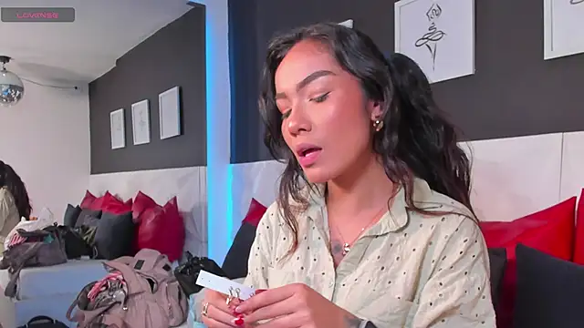 Snapshot of scarlet_castro chatting on 24, 10, 2025 scarlet castro online show from 24, 10, 2025