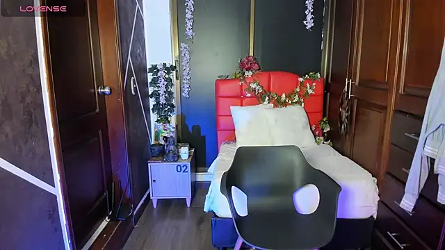 SexyNaf online show from 4, 12, 2025