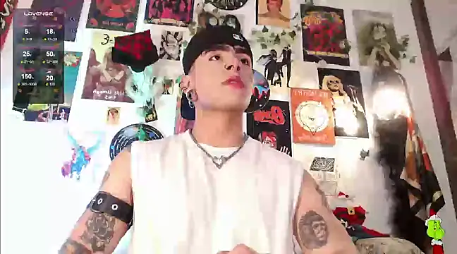 Snapshot of Mathew_stardust chatting on 30, 12, 2024 Mathew stardust online show from 30, 12, 2024