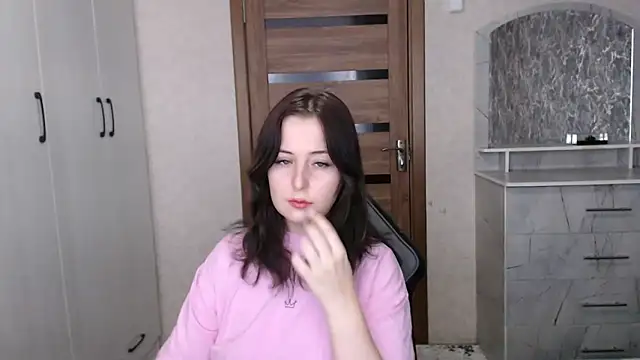 Kristy-Max online show from 15, 12, 2025