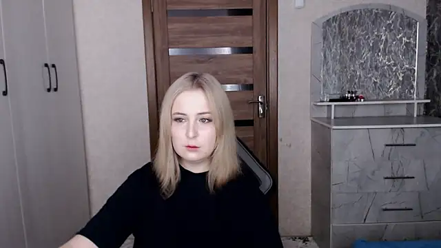 Kristy-Max online show from 6, 1, 2026