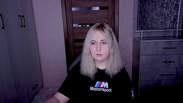 Kristy-Max online show from 5, 4, 2026