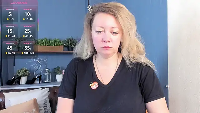 JesiaFoxi online show from 17, 12, 2025