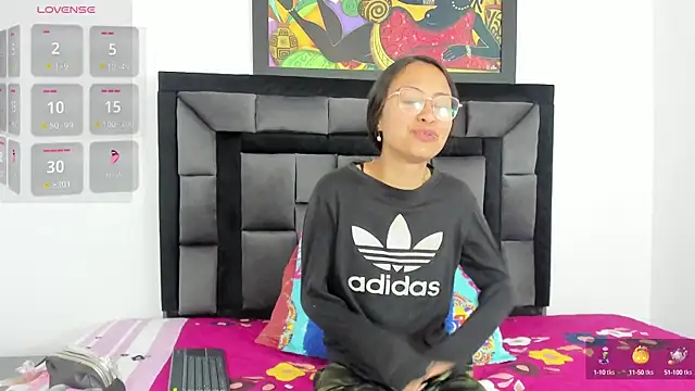 Snapshot of tatiana_valencia chatting on 10, 3, 2025 tatiana valencia online show from 10, 3, 2025