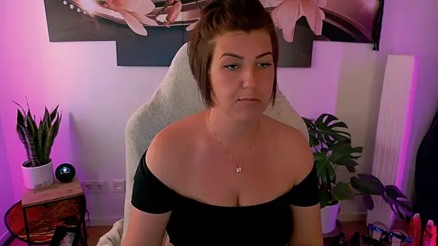Snapshot of NatiLove35 chatting on 25, 4, 2026 NatiLove35 online show from 25, 4, 2026