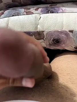 Snapshot of sertseven3333 chatting on 29, 9, 2025 sertseven3333 online show from 29, 9, 2025