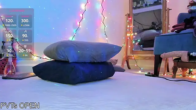 Peaches N Kreme online show from 23, 12, 2025