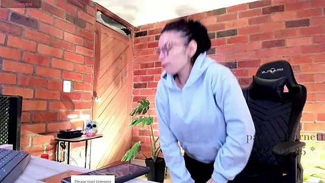 paulinabarnett- online show from 24, 10, 2025