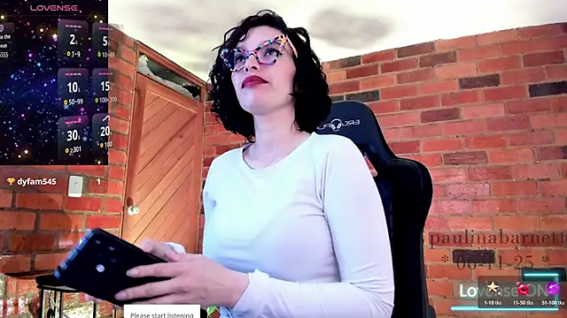 paulinabarnett- online show from 6, 11, 2025