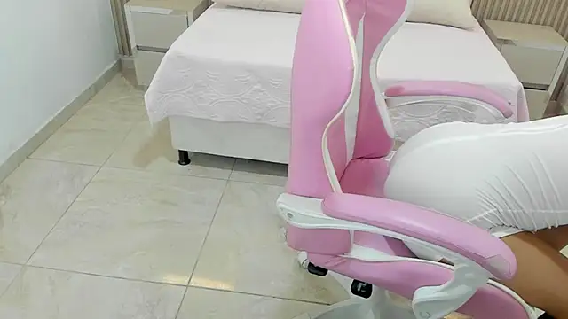 Snapshot of Hanaa_latif chatting on 24, 1, 2025 Hanaa latif online show from 24, 1, 2025