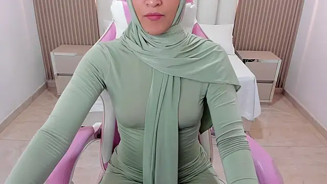 Snapshot of Hanaa_latif chatting on 6, 2, 2025 Hanaa latif online show from 6, 2, 2025