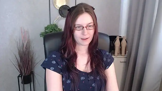 emmaxDelight online show from 13, 3, 2026