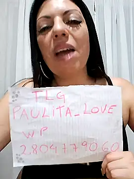 Snapshot of Paulitta- chatting on 2, 3, 2025 Paulitta- online show from 2, 3, 2025