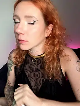 Snapshot of alt_cutie chatting on 15, 10, 2025 alt cutie online show from 15, 10, 2025