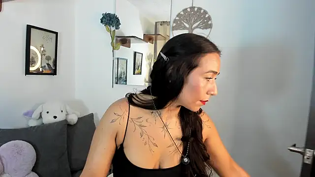 Snapshot of electra_hunt chatting on 24, 7, 2026 electra hunt online show from 24, 7, 2026