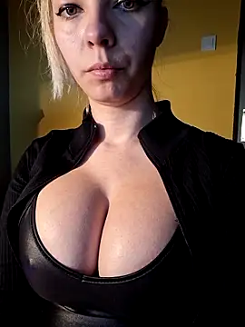 allinqueen online show from 22, 3, 2026