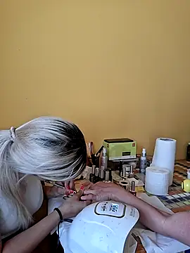 Snapshot of allinqueen chatting on 17, 7, 2026 allinqueen online show from 17, 7, 2026
