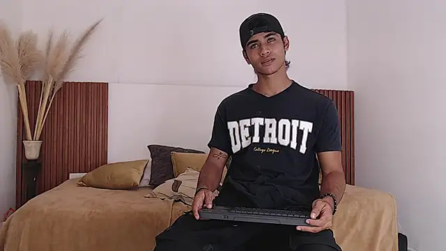 zander 2120 online show from 13, 12, 2024