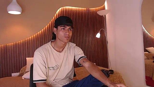 zander 2120 online show from 25, 2, 2025