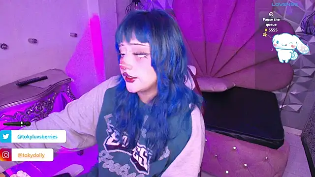 toky doll online show from 21, 9, 2025