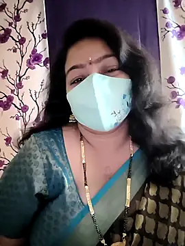 neelu-hoty online show from 2, 1, 2025