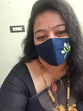 neelu-hoty online show from 18, 2, 2026