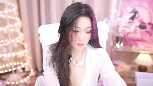 Snapshot of YINGTao-168 chatting on 27, 2, 2025 YINGTao-168 online show from 27, 2, 2025