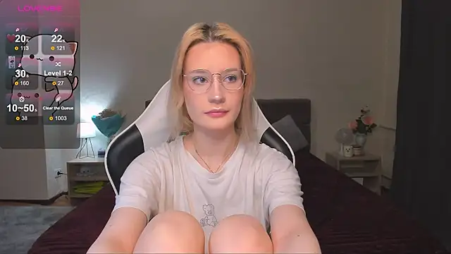 Snapshot of DearLia chatting on 11, 1, 2025 DearLia online show from 11, 1, 2025