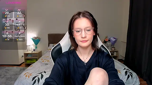 Snapshot of DearLia chatting on 13, 2, 2025 DearLia online show from 13, 2, 2025