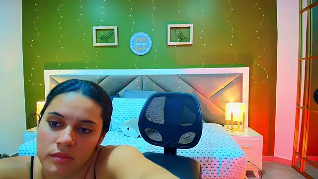 dahiana spark online show from 22, 10, 2025