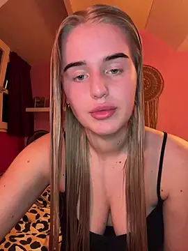 Snapshot of yourhornyslut chatting on 19, 3, 2025 yourhornyslut online show from 19, 3, 2025