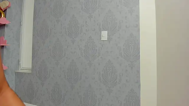 MaddyCute4u online show from 20, 2, 2025