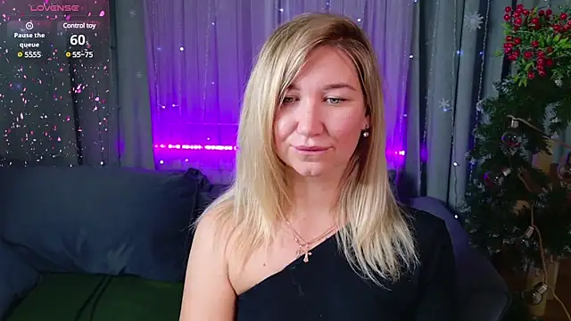Snapshot of MilaBott chatting on 29, 12, 2024 MilaBott online show from 29, 12, 2024
