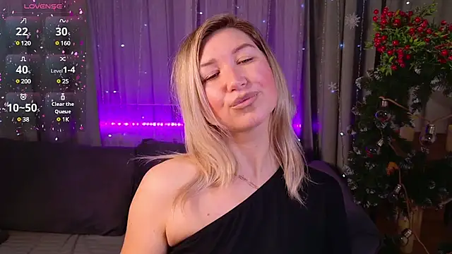 Snapshot of MilaBott chatting on 3, 1, 2025 MilaBott online show from 3, 1, 2025