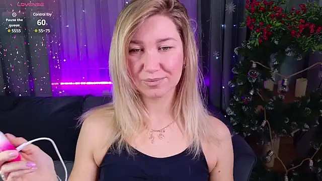 Snapshot of MilaBott chatting on 7, 1, 2025 MilaBott online show from 7, 1, 2025